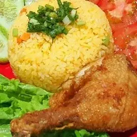 Hình ảnh Cơm dương châu đùi nhỏ 