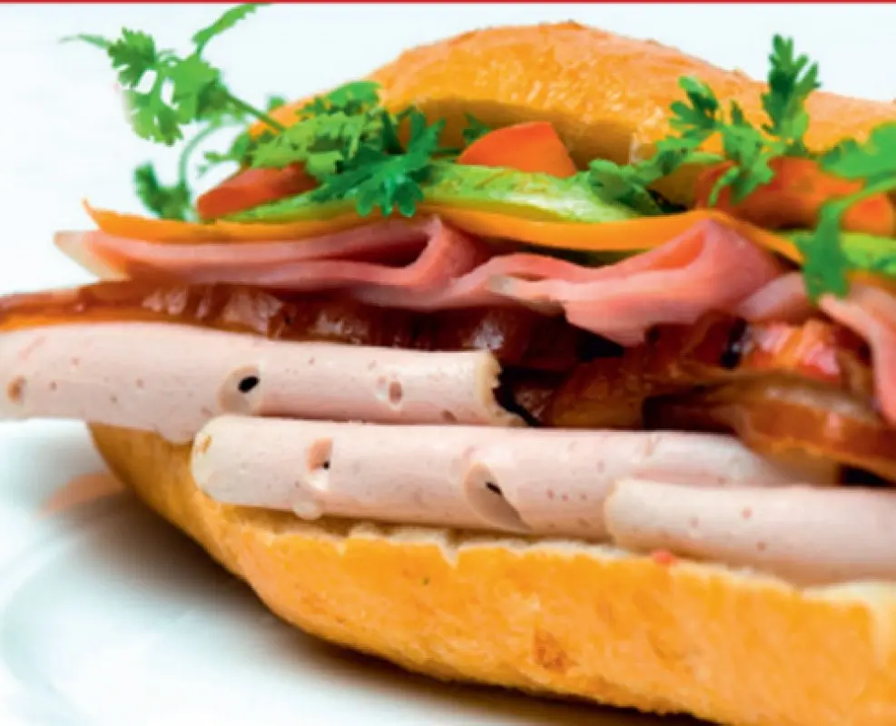 Hình ảnh Bánh mì chả lụa, jambon