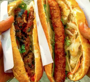 Hình ảnh Bánh mì thịt nem