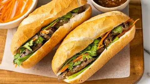 Hình ảnh Bánh mì bò nướng