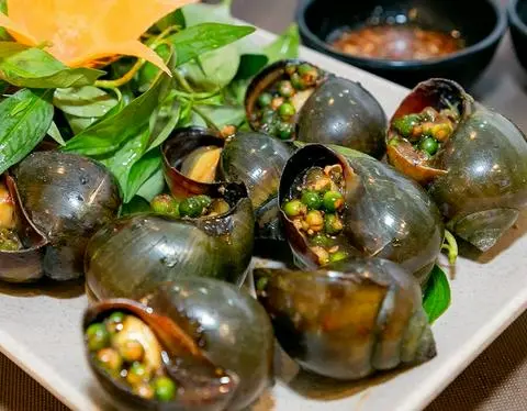 Hình ảnh Ốc bươu nướng tiêu