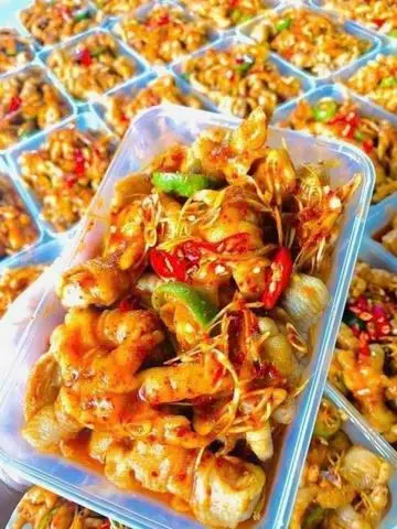 Hình ảnh Chân gà sốt Thái