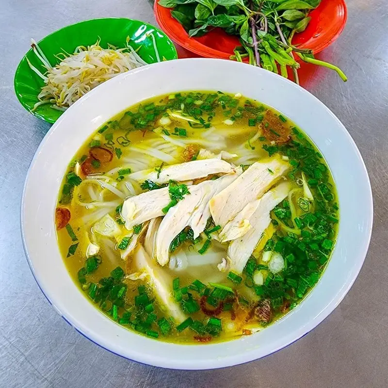 Hình ảnh Phở gà xé