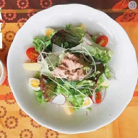 Hình ảnh Salad cá ngừ sốt mè rang