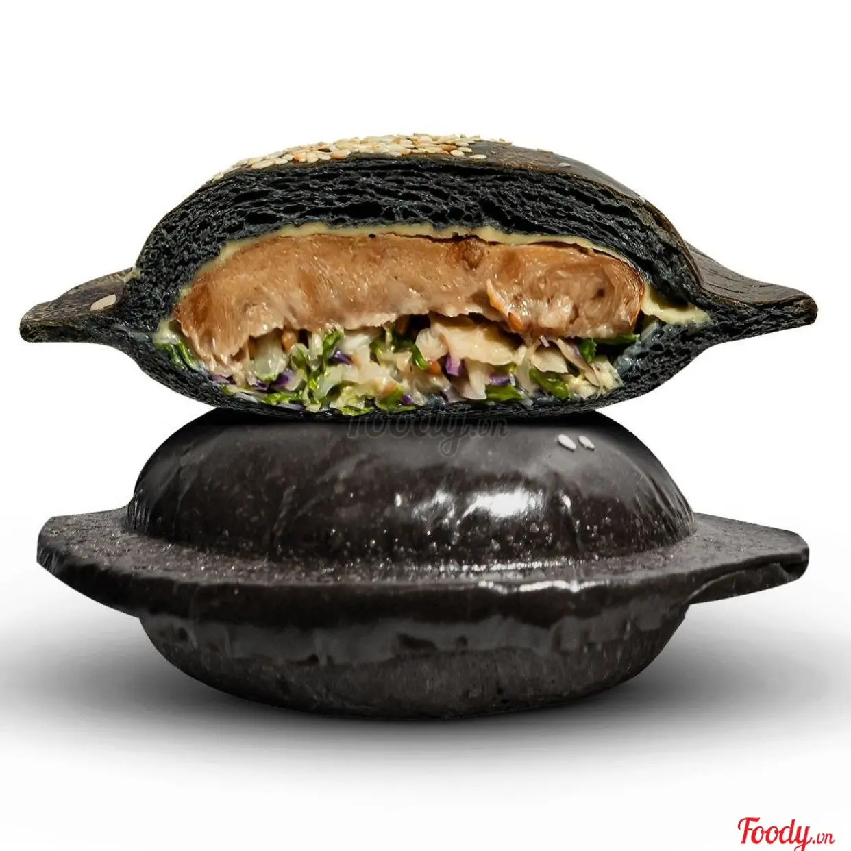 Hình ảnh Burger Đĩa bay ĐEN CHAY Tempeh Sốt Nanban