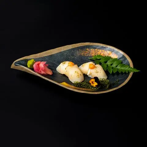 Hình ảnh Cơm nắm sò điệp khè sốt mentai - seared scallop nigiri with mentaiko mayonnaise - ni20