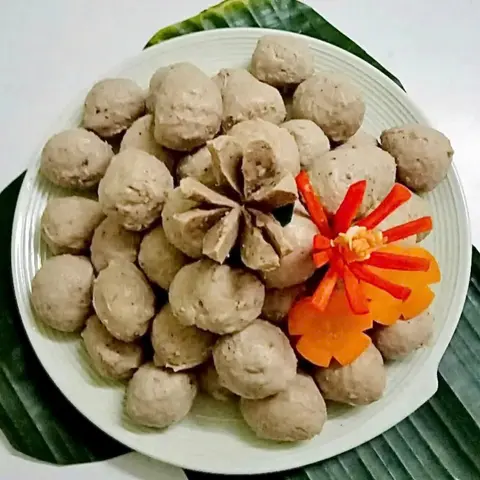 Hình ảnh 20 viên bò viên nhà làm chiên - kèm đậu bắp chiên