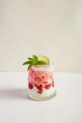 Hình ảnh Yogurt phúc bồn tử | Rasberry yogurt