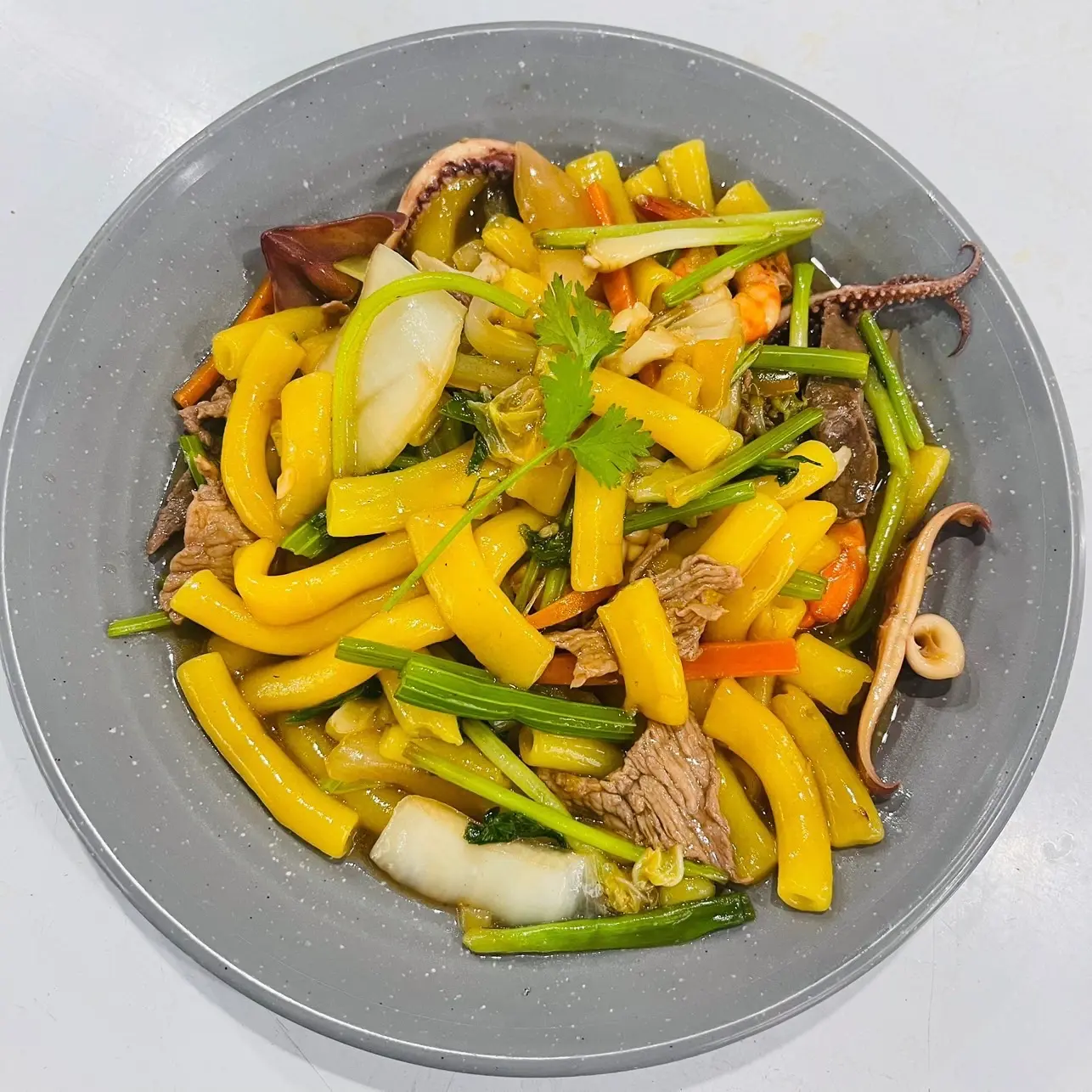 Hình ảnh Nui xào đặc biệt