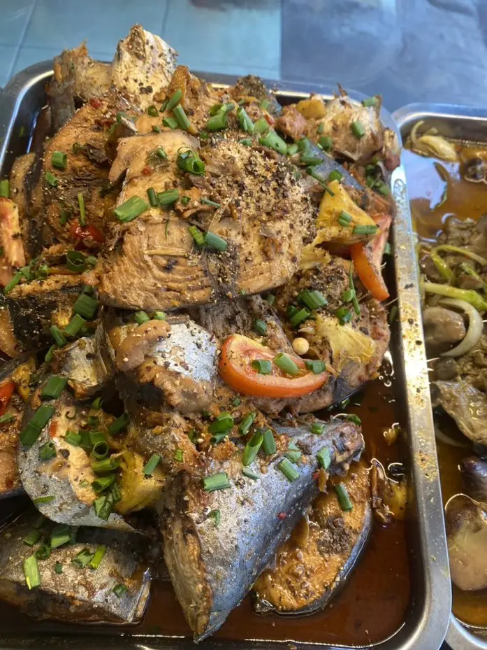 Hình ảnh Cá ngừ kho dứa