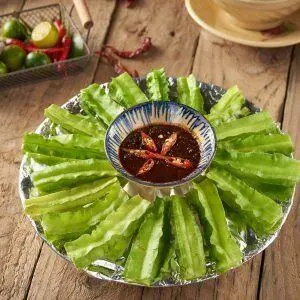 Hình ảnh Đậu rồng dưa leo chấm muối ruốc