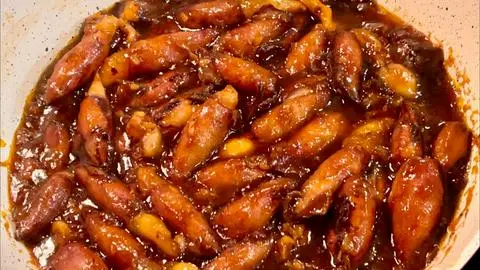 Hình ảnh Cơm mực sốt chua ngọt