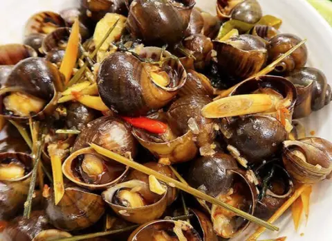 Hình ảnh Ốc bươu xào sả ớt
