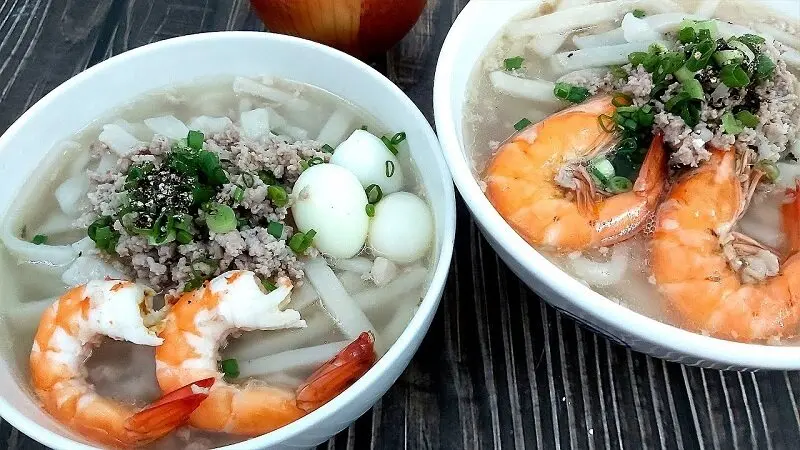 Hình ảnh Bánh canh thịt chả trứng tôm