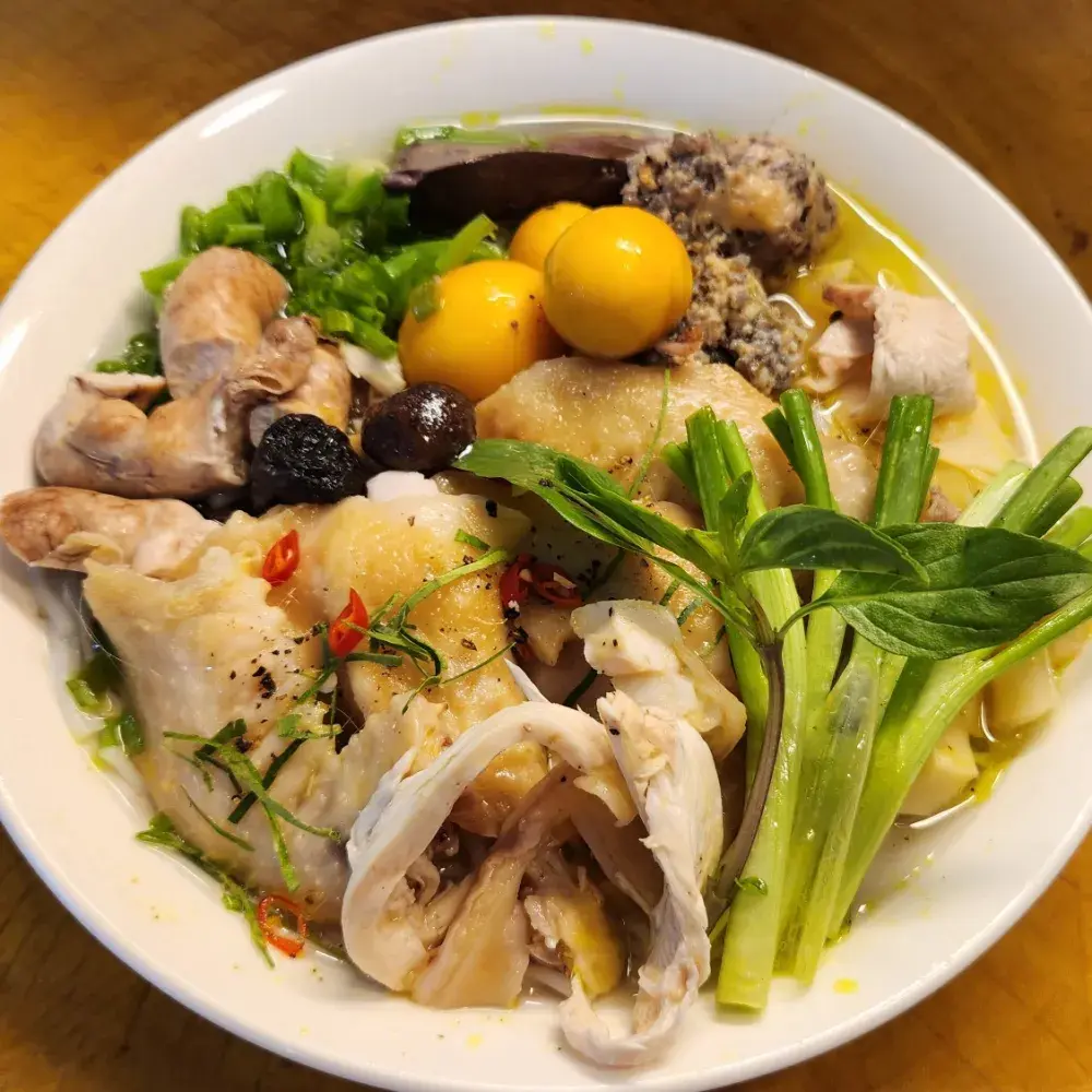 Hình ảnh Bún măng gà đặc biệt