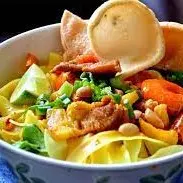 Hình ảnh Mì quảng thập cẩm nhiều mì