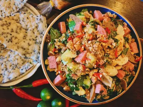 Hình ảnh Tré Huế trộn thập cẩm