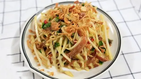 Hình ảnh Gỏi xoài khô mực