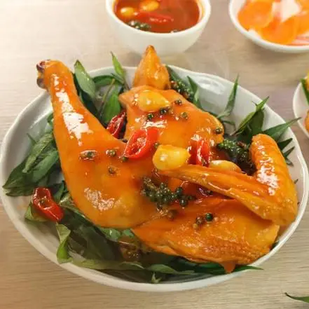 Hình ảnh Gà tre hấp mắm nhĩ