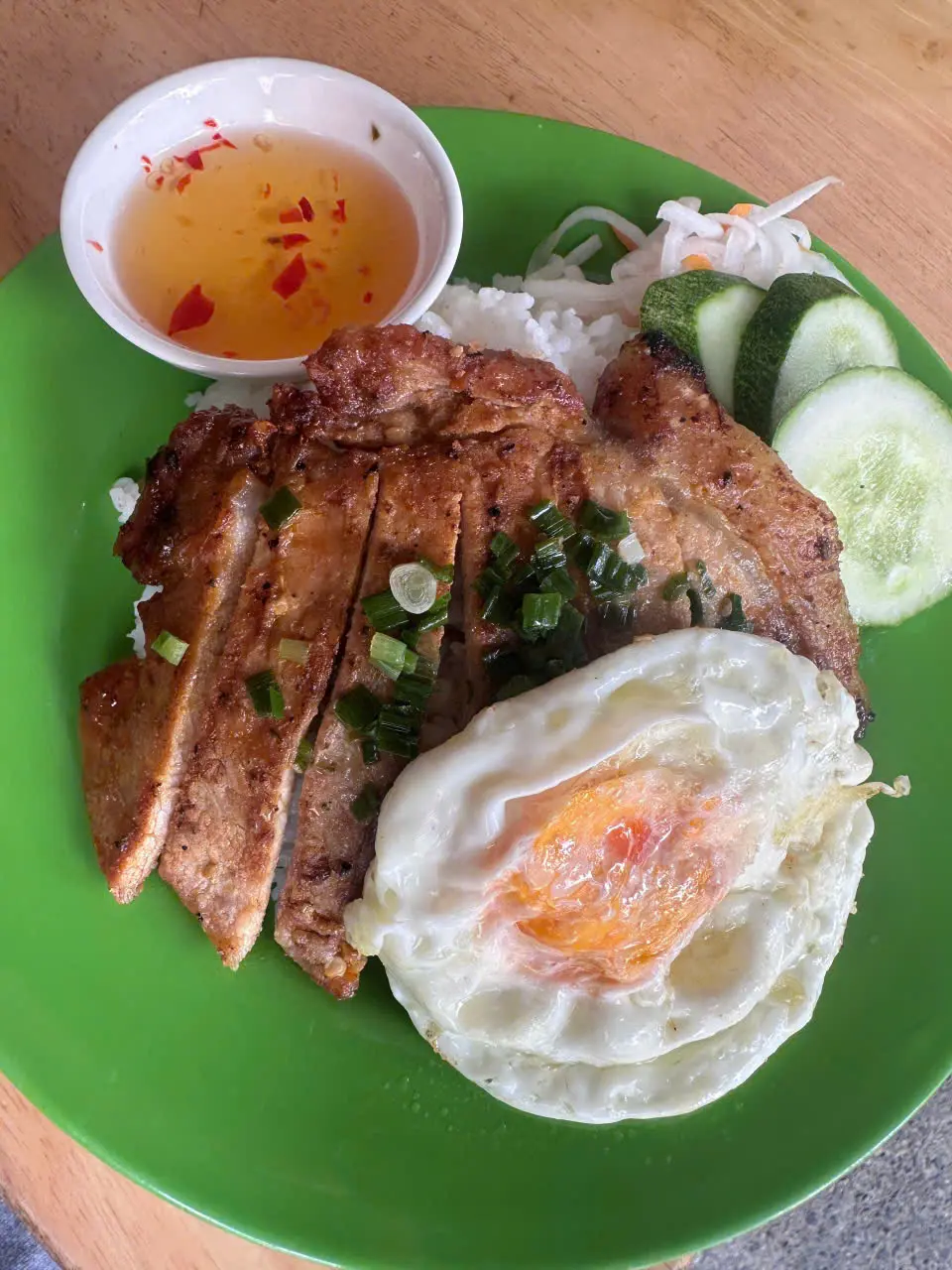Hình ảnh Cơm Tấm Sườn Nướng + Ốp La