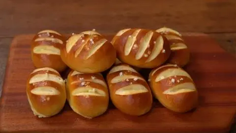 Hình ảnh Bánh mì dừa phô mai
