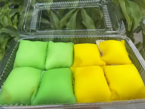 Hình ảnh Bánh Crepe Siêu Sầu Riêng Em - Hộp 8 Bánh