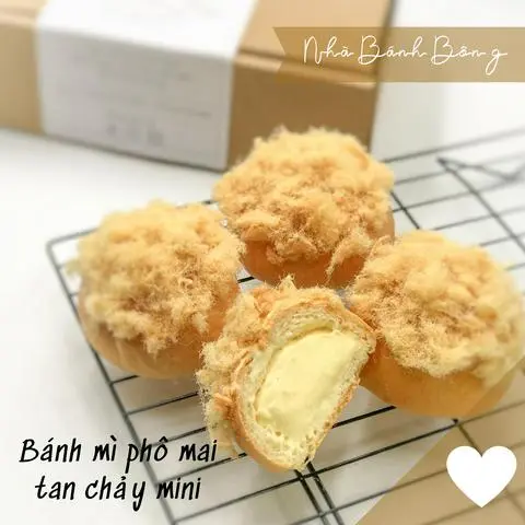 Hình ảnh Bánh mì phô mai tan chảy mini