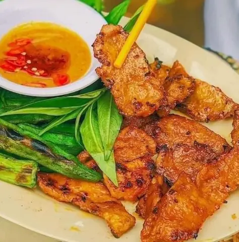 Hình ảnh Vú heo nướng - 100% Vú nóng