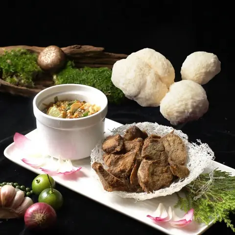 Hình ảnh Nấm Hầu Chiên Xốt Thái