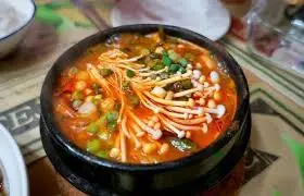 Hình ảnh Mì chay rau nấm