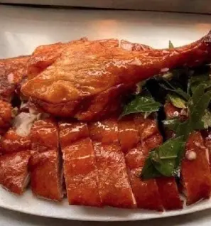 Hình ảnh Vịt quay móc mật - nửa con