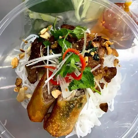 Hình ảnh Bún thịt nướng đặc biệt