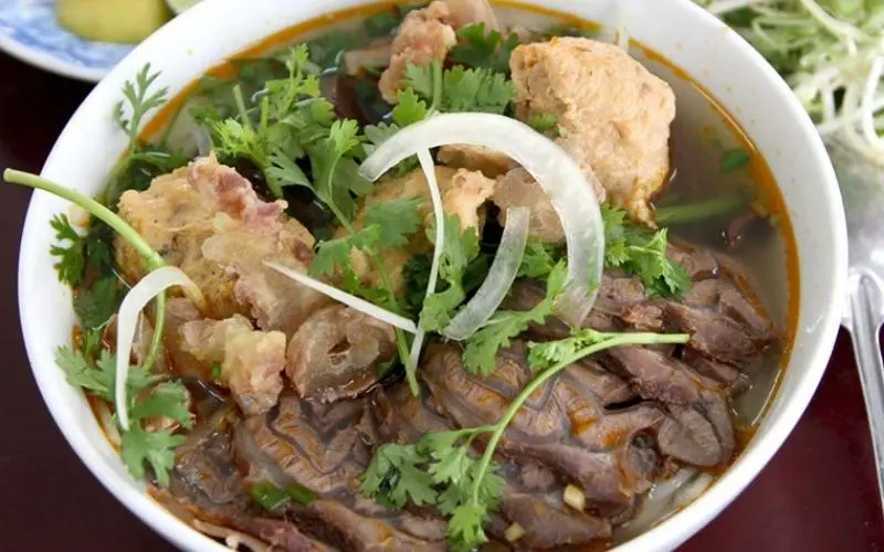 Hình ảnh Bún bò bắp - gân