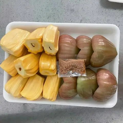 Hình ảnh Mít và mận cắt sẵn
