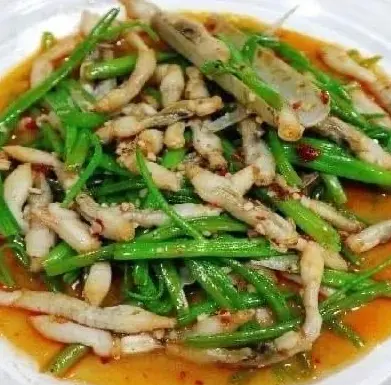 Hình ảnh Ốc móng tay xào rau muống