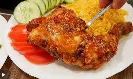 Hình ảnh Cơm gà chiên nước mắm