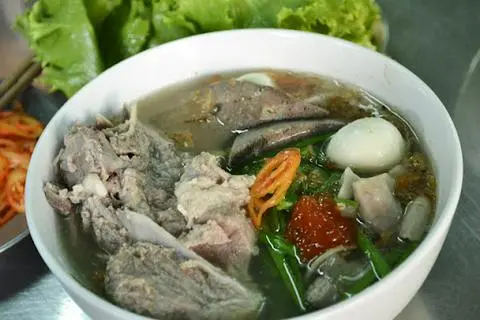 Hình ảnh Hủ tiếu thập cẩm - xương