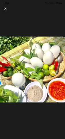 Hình ảnh Hột vịt lộn truyền thống - 10 trứng