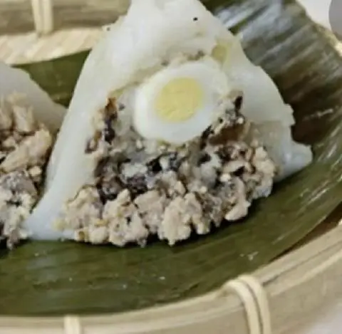 Hình ảnh Bánh giò nóng