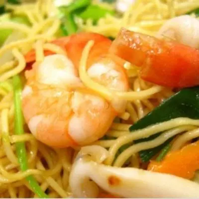 Hình ảnh Mì mềm xào hải sản khô