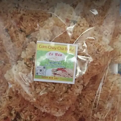 Hình ảnh Cơm cháy vuônng