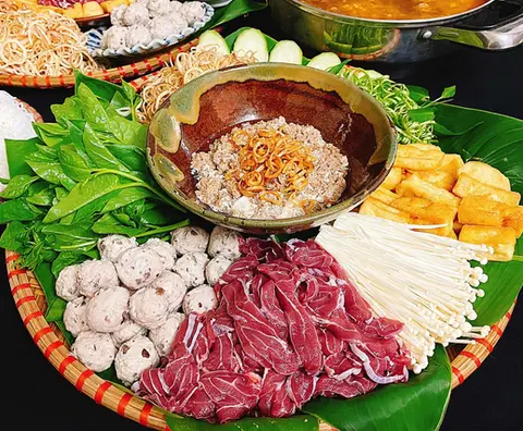 Hình ảnh Lẩu riêu cua sườn sụn nhỏ
