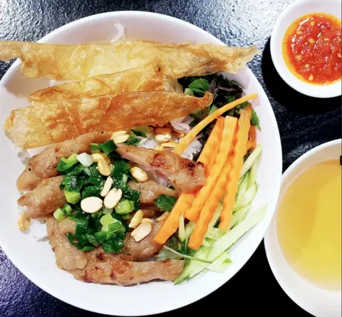 Hình ảnh Bún nem nướng