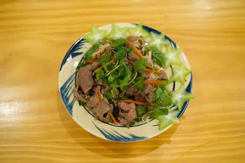 Hình ảnh Gỏi bò