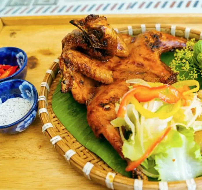 Hình ảnh Gà nướng Đà Lạt cô đơn