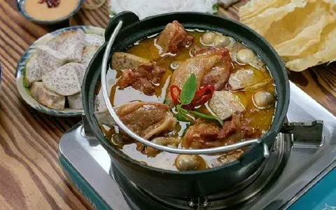 Hình ảnh Lẩu vịt nấu chao ( SIZE Nhỏ 2 đến 3 người ăn)