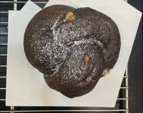 Hình ảnh Bánh than tre chocolate