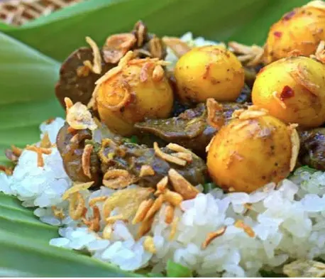 Hình ảnh Xôi lòng gà trứng non