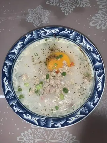 Hình ảnh Cháo thịt bằm - trứng gà