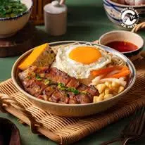 Hình ảnh Cơm tấm ba rọi bì chả trứng